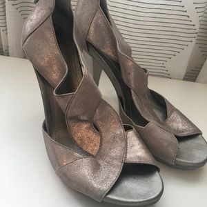 Kenneth Cole Reaction Heels